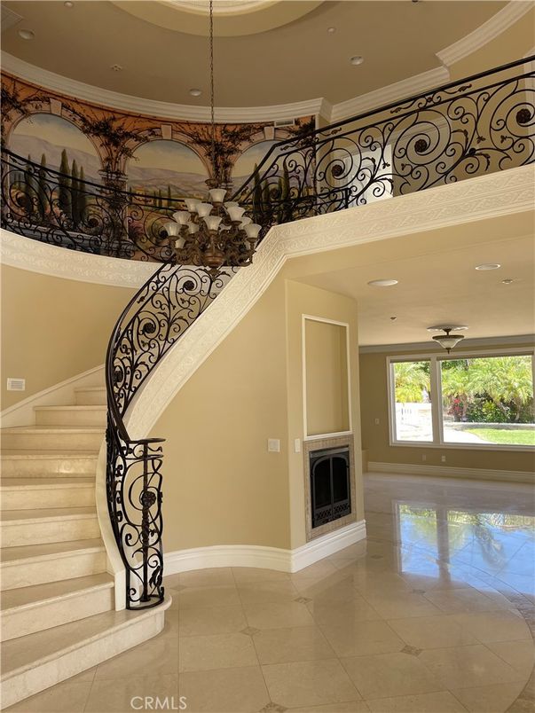 Fireplace, Interior, Recessed Lighting