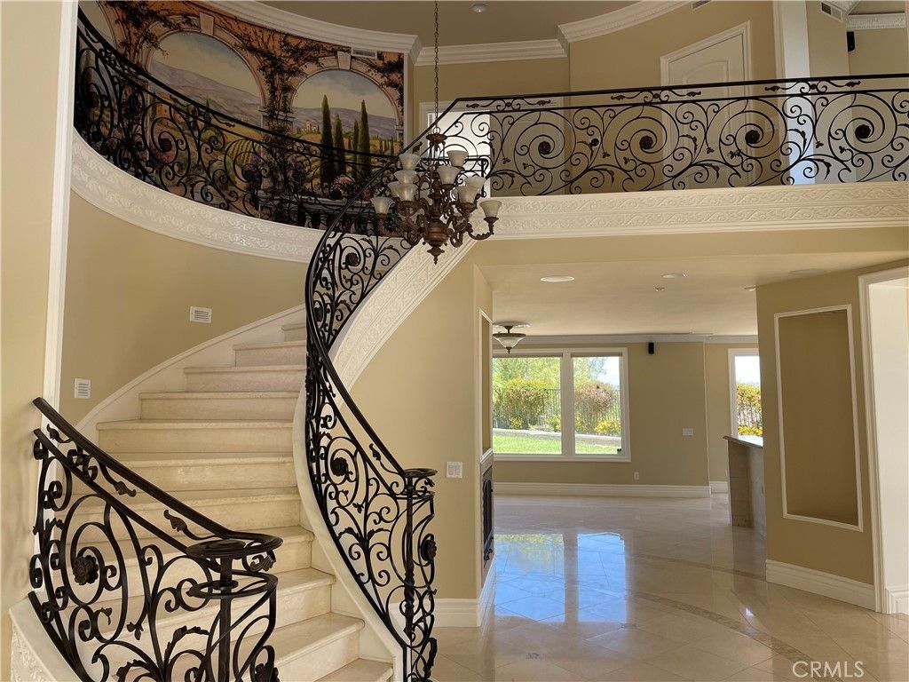 Chandelier, Interior, Recessed Lighting