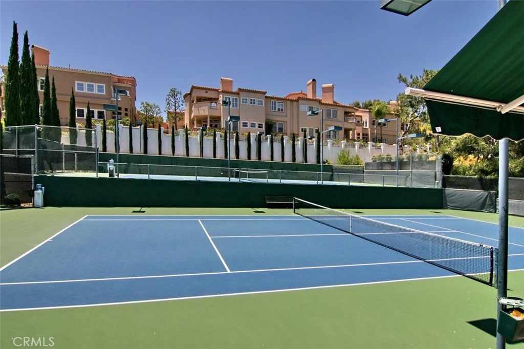 Exterior, Tennis Courts