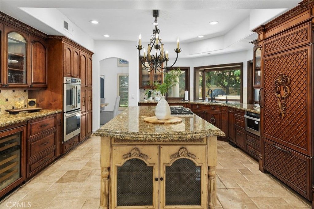 Chandelier, Interior, Kitchen, Recessed Lighting, Stainless Steel Appliances