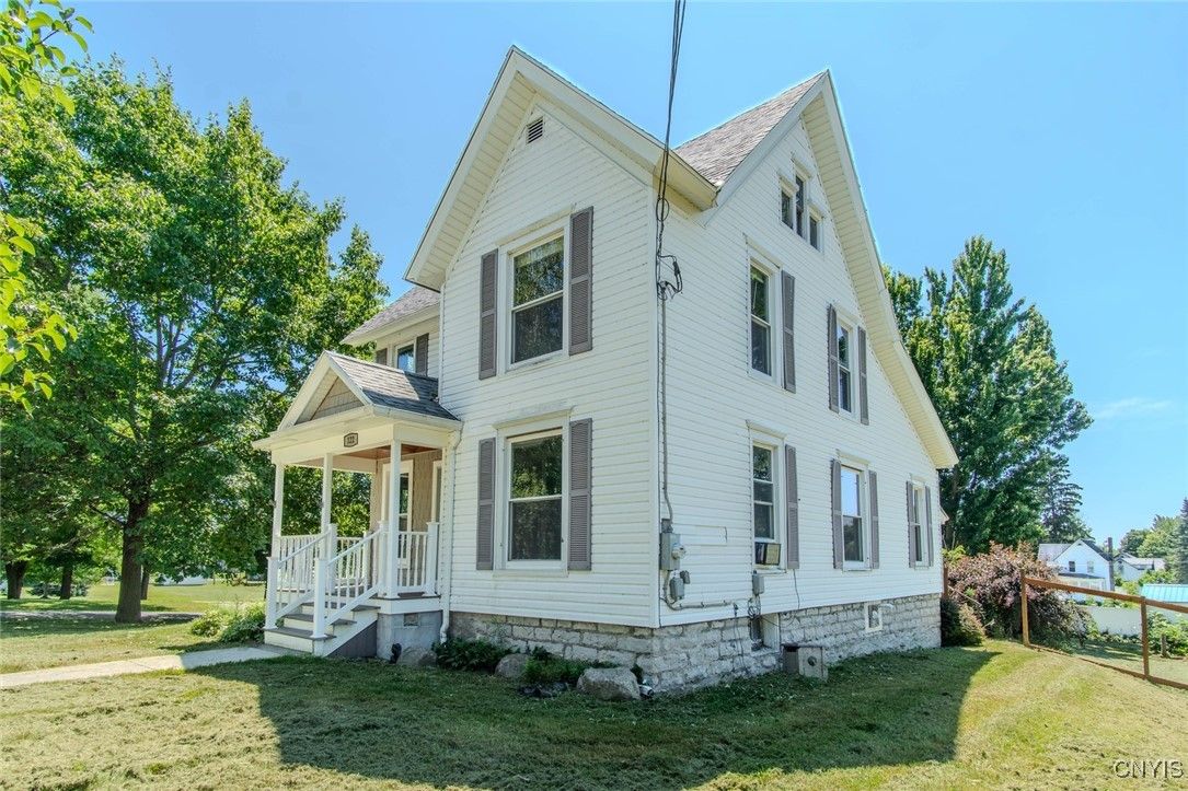 Backyard, Exterior, Facade, Farmhouse
