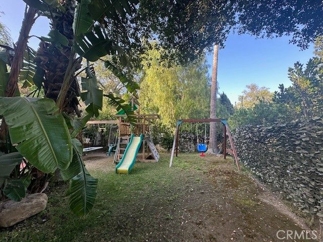 Backyard, Exterior, Playground