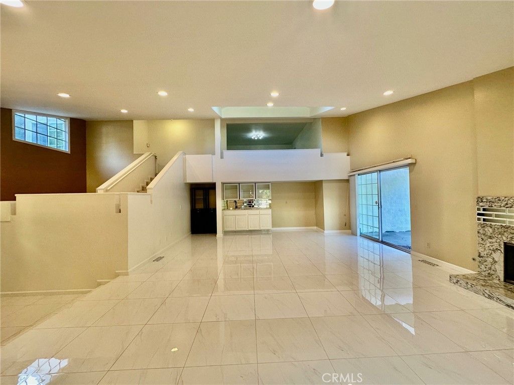 Empty room, Fireplace, Interior, Recessed Lighting