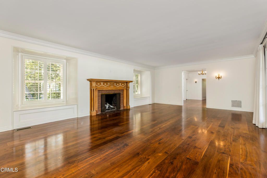 Empty room, Fireplace, Interior, Wood Texture Flooring