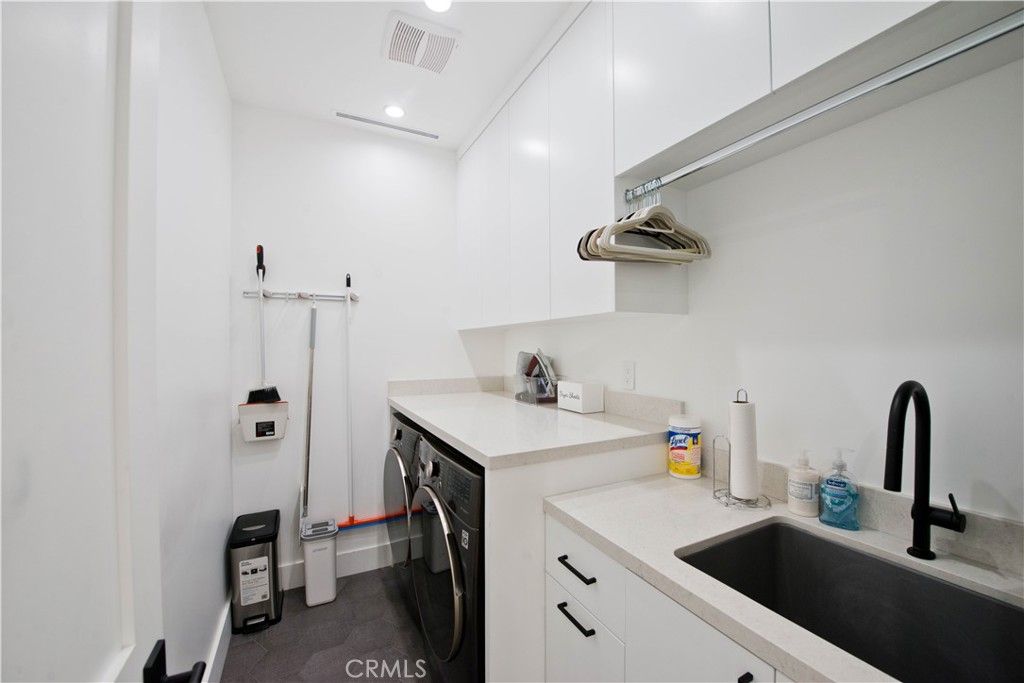 Interior, Recessed Lighting, Washer