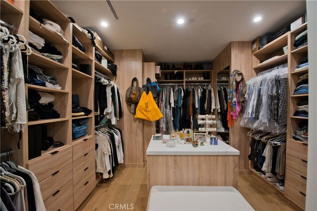 Interior, Recessed Lighting, Walk-in Closets, Wood Texture Flooring