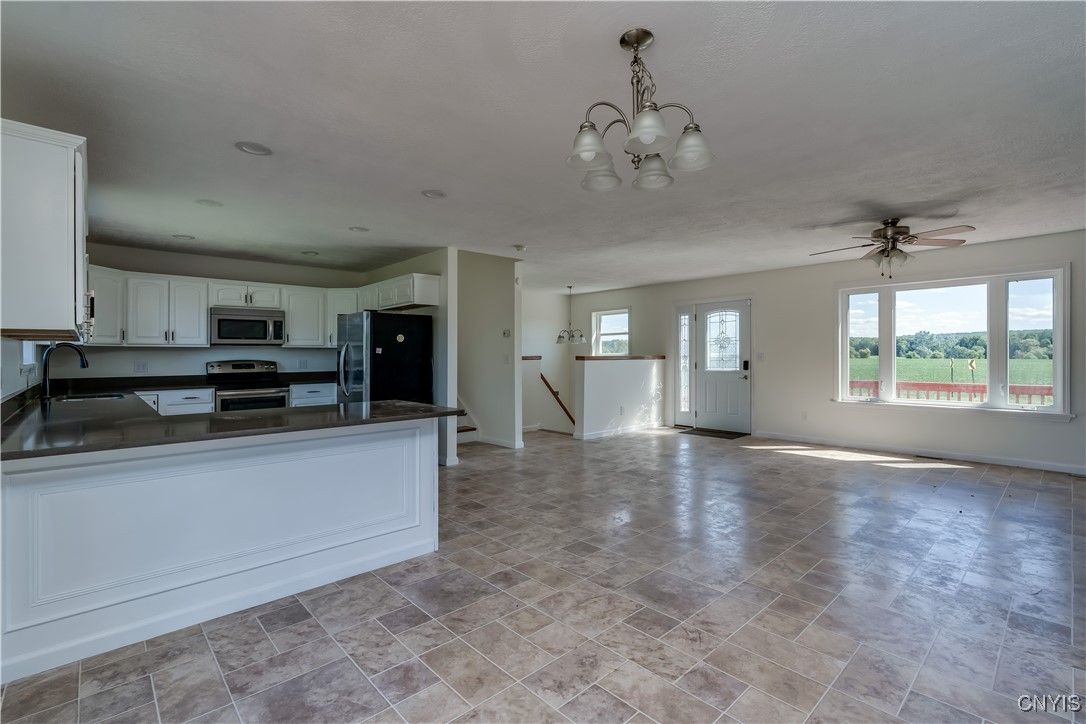 Chandelier, Interior, Kitchen, Recessed Lighting, Stainless Steel Appliances