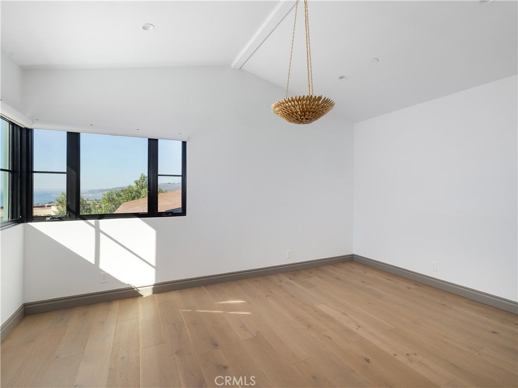 Empty room, Interior, Pendant Lights, Recessed Lighting, Wood Texture Flooring