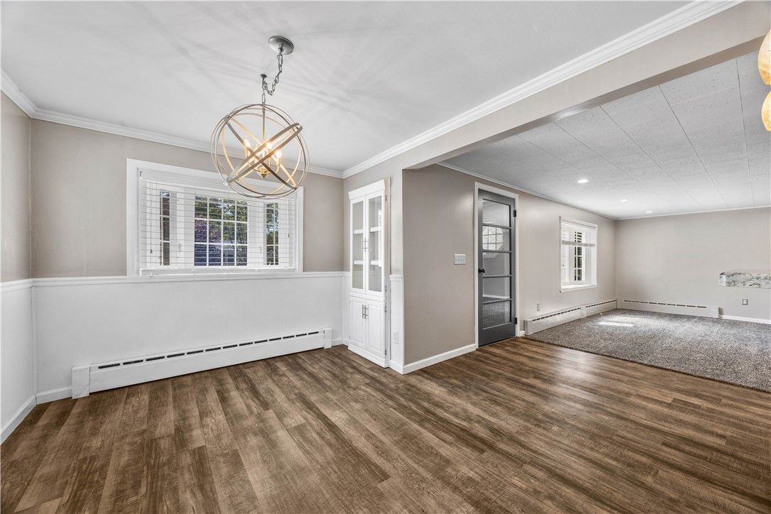 Empty room, Interior, Pendant Lights, Recessed Lighting, Wood Texture Flooring
