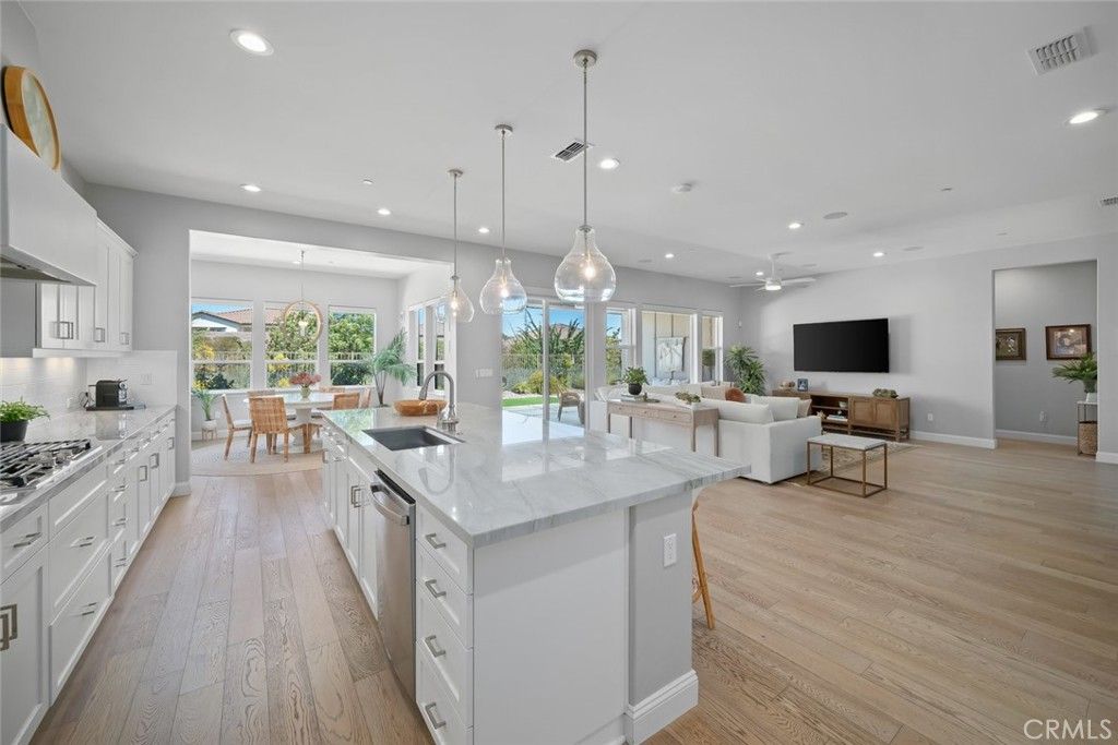 Dining room, Interior, Kitchen, Living room, Pendant Lights, Recessed Lighting, Wood Texture Flooring