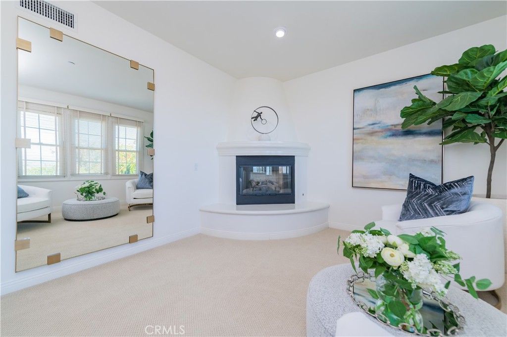 Fireplace, Interior, Recessed Lighting