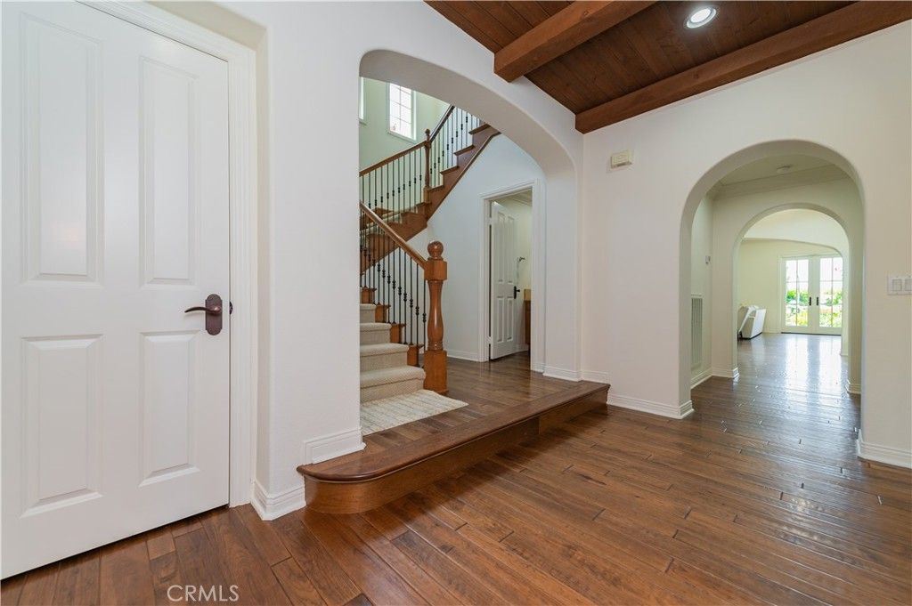 Interior, Recessed Lighting, Wooden Beams, Wooden Ceilings, Wood Texture Flooring
