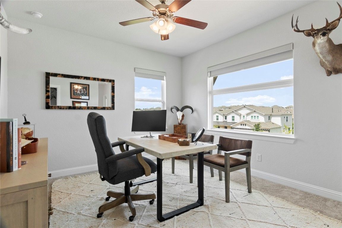 Home Office, Interior