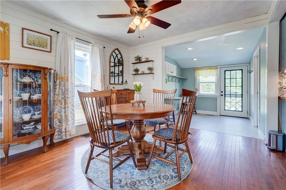 Dining room, Interior, Recessed Lighting, Wood Texture Flooring