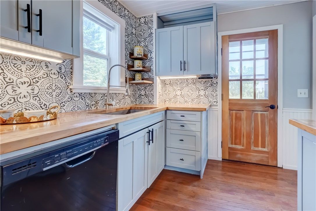 Interior, Kitchen, Wood Texture Flooring