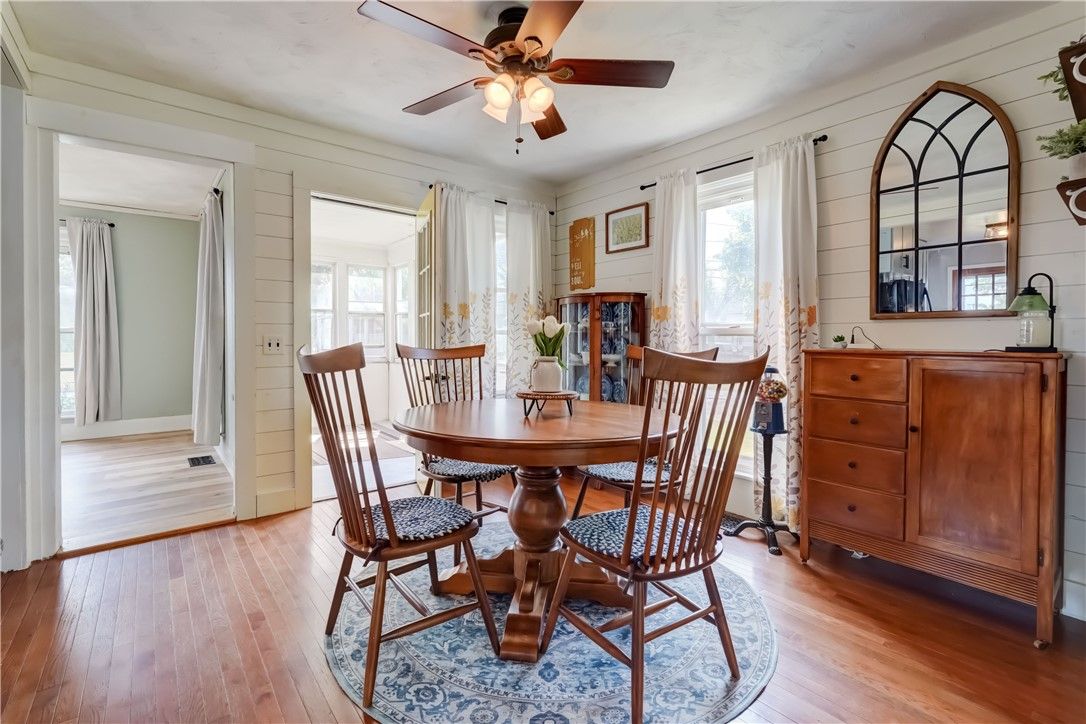 Dining room, Interior, Wood Texture Flooring