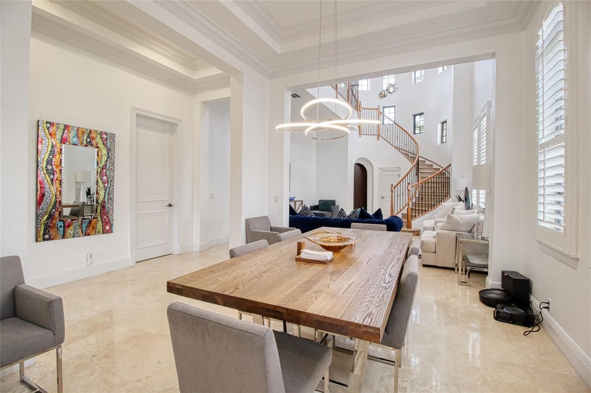 Dining room, Interior, Living room, Pendant Lights