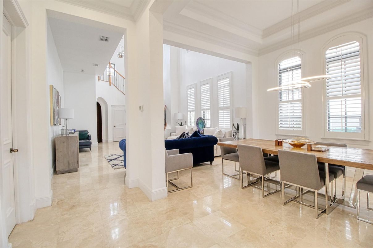 Dining room, Interior, Living room, Pendant Lights