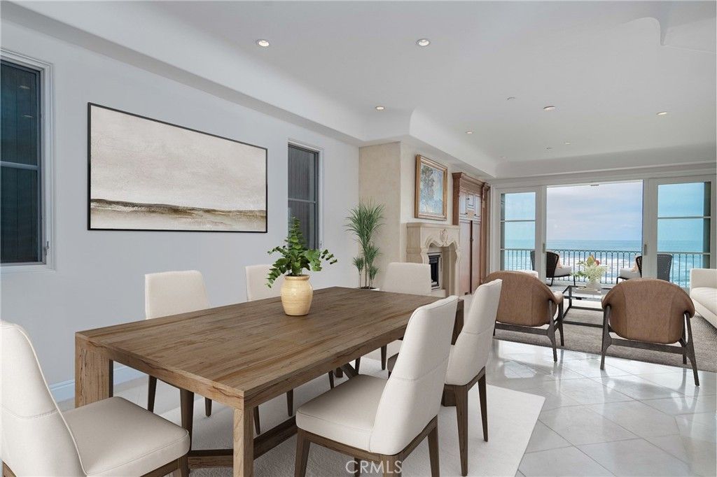 Dining room, Fireplace, Interior, Recessed Lighting, Water