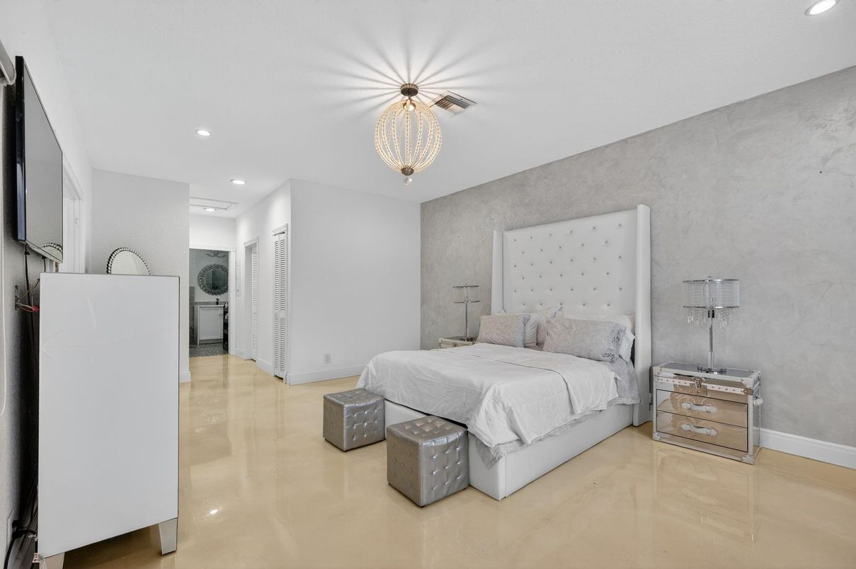 Bedroom, Interior, Recessed Lighting