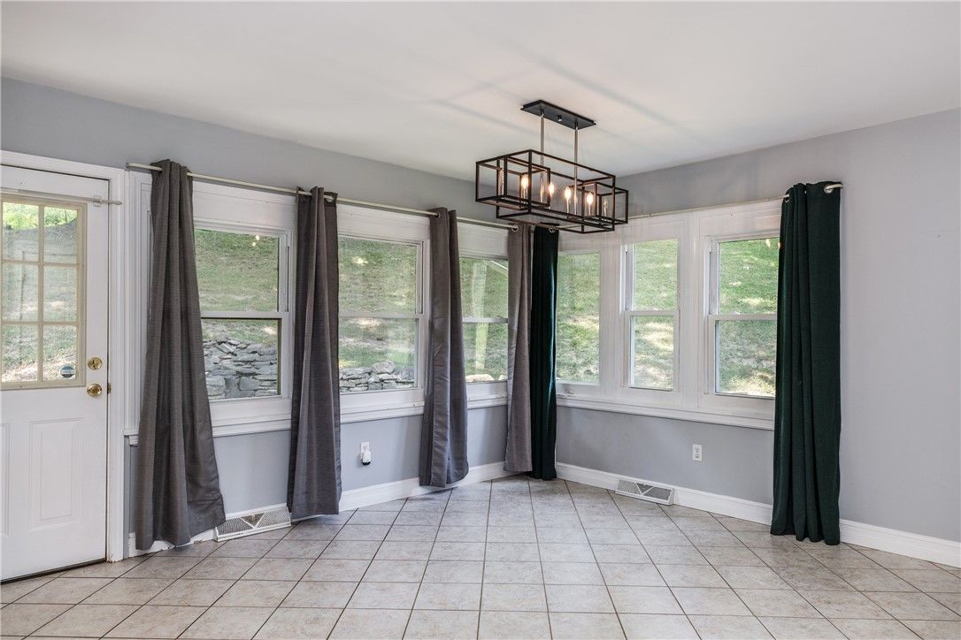 Chandelier, Empty room, Interior