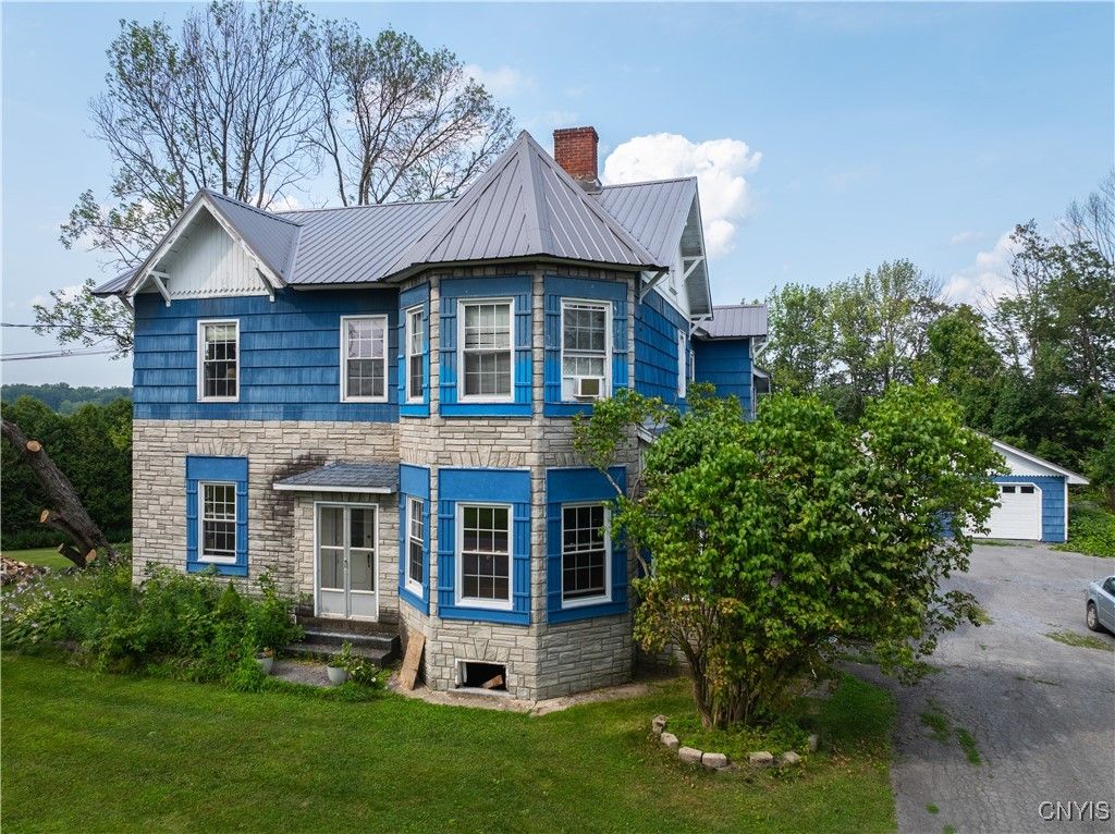 Detached Garage, Exterior, Facade, Queen Anne Victorian