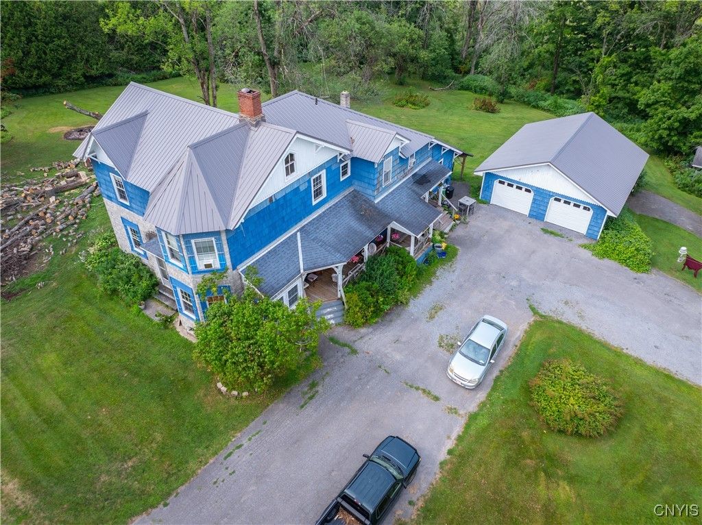 Exterior, Drone