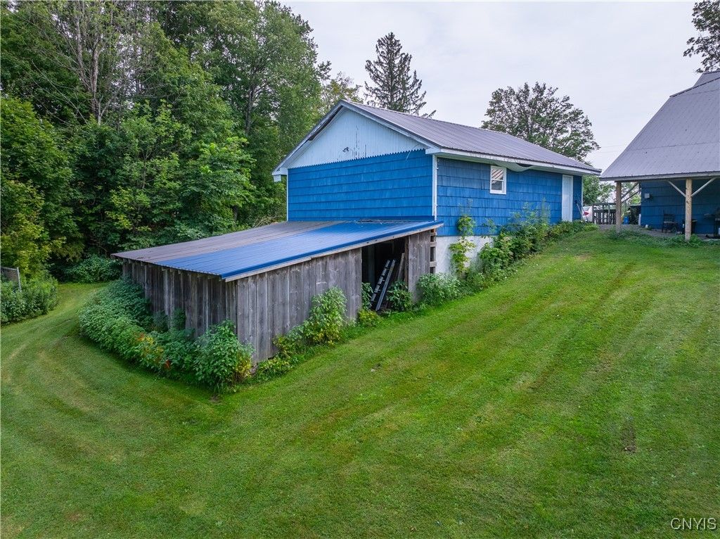 Backyard, Detached Garage, Exterior