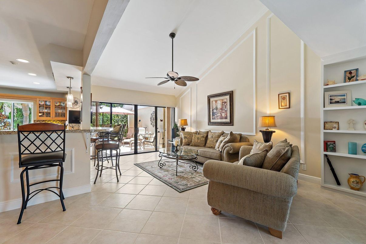 Interior, Kitchen, Living room, Pendant Lights, Recessed Lighting