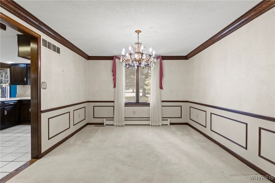 Chandelier, Empty room, Interior
