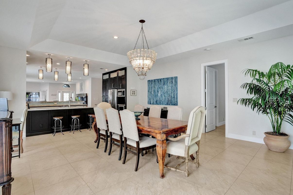 Chandelier, Dining room, Interior, Kitchen, Pendant Lights, Recessed Lighting