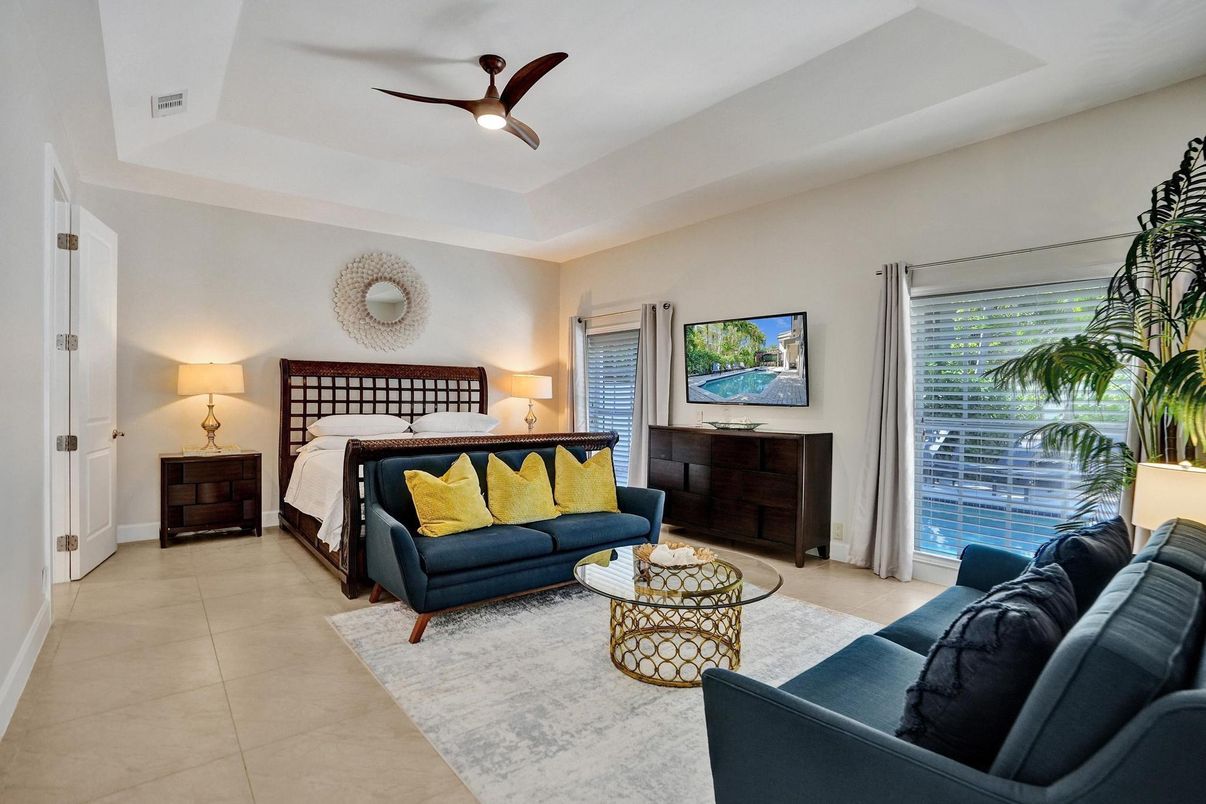 Bedroom, Interior, Living room