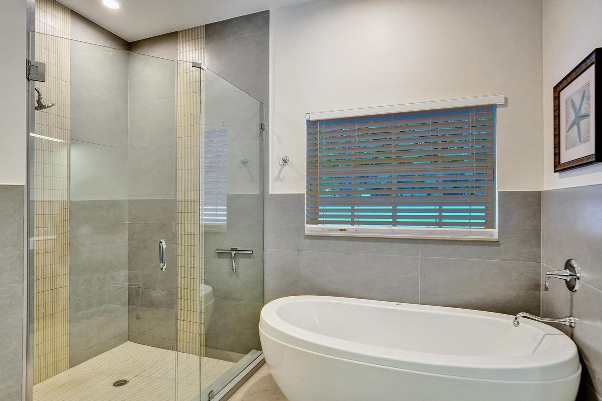 Bathroom, Free Standing Baths, Glass Shower, Interior, Recessed Lighting