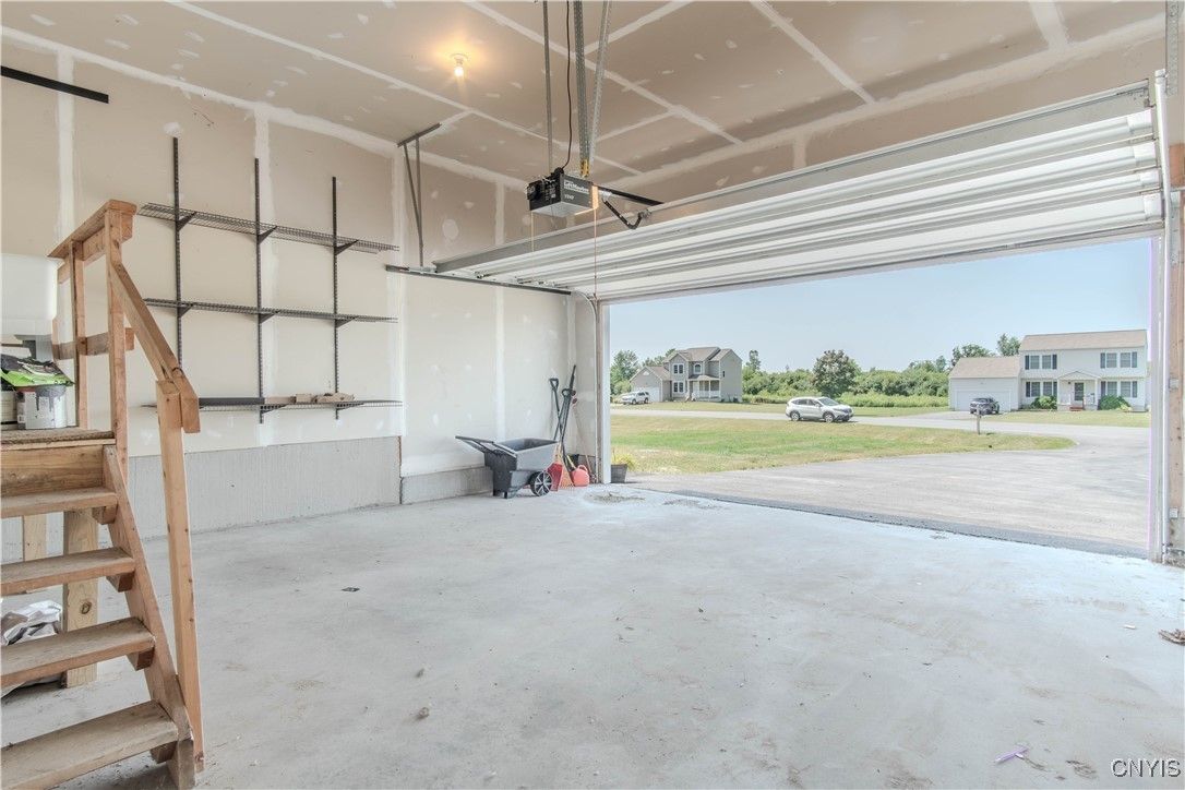Garage, Interior