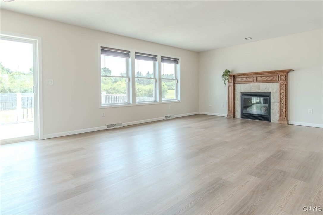 Empty room, Fireplace, Interior, Wood Texture Flooring