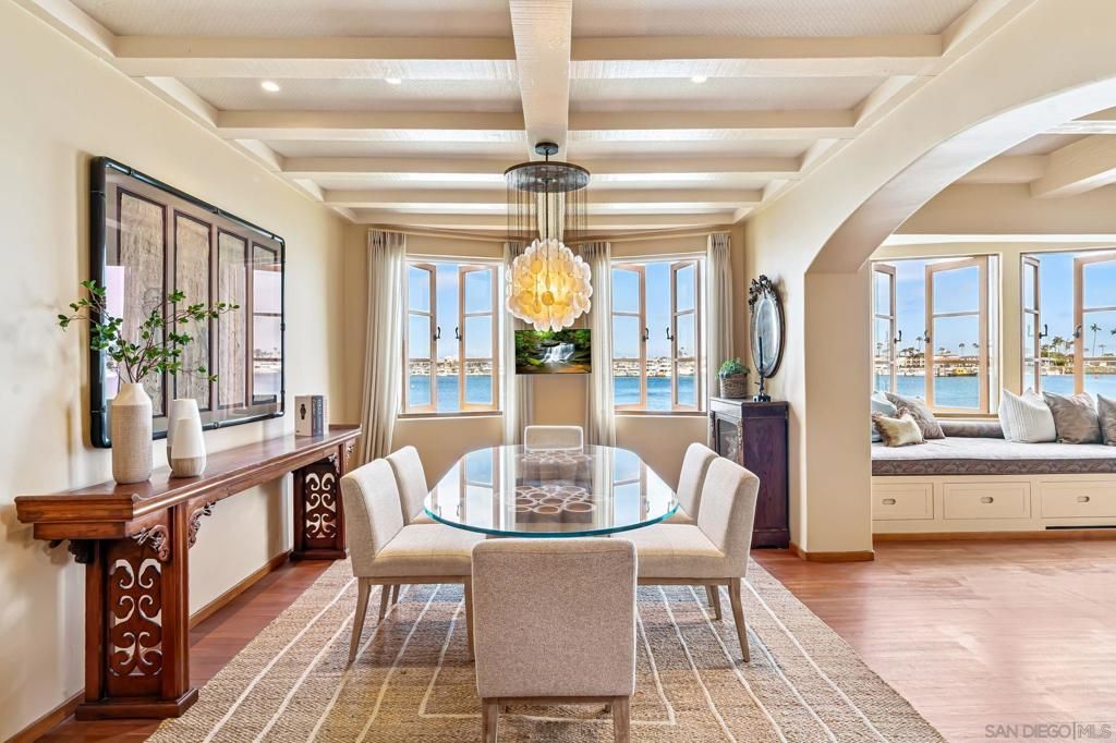 Chandelier, Dining room, Interior, Recessed Lighting, Water, Wood Texture Flooring