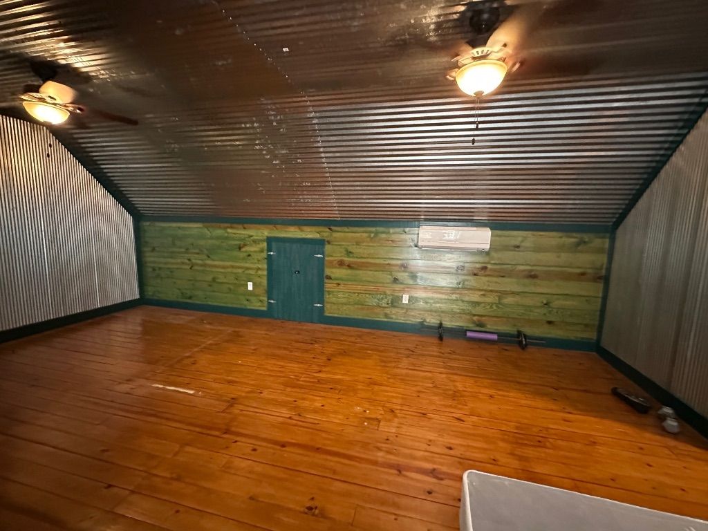 Empty room, Interior, Wood Texture Flooring, Wooden Walls