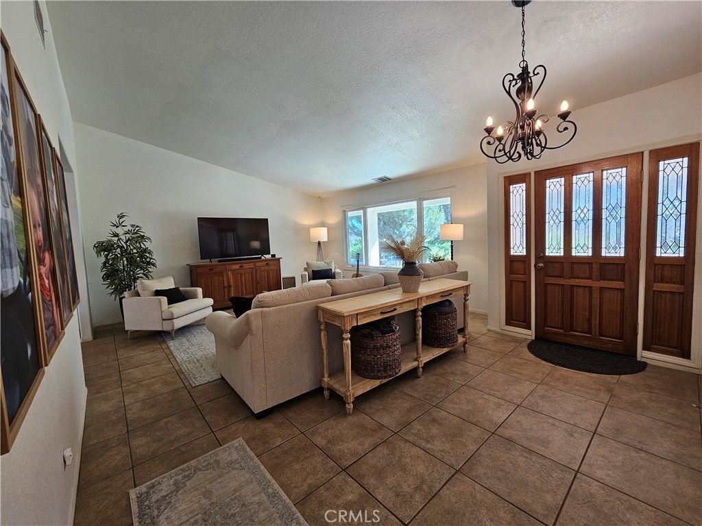 Chandelier, Interior, Living room