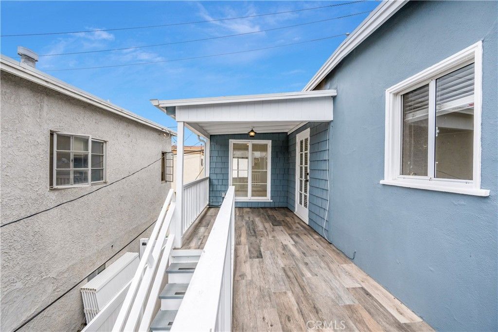 Exterior, Wood Texture Flooring