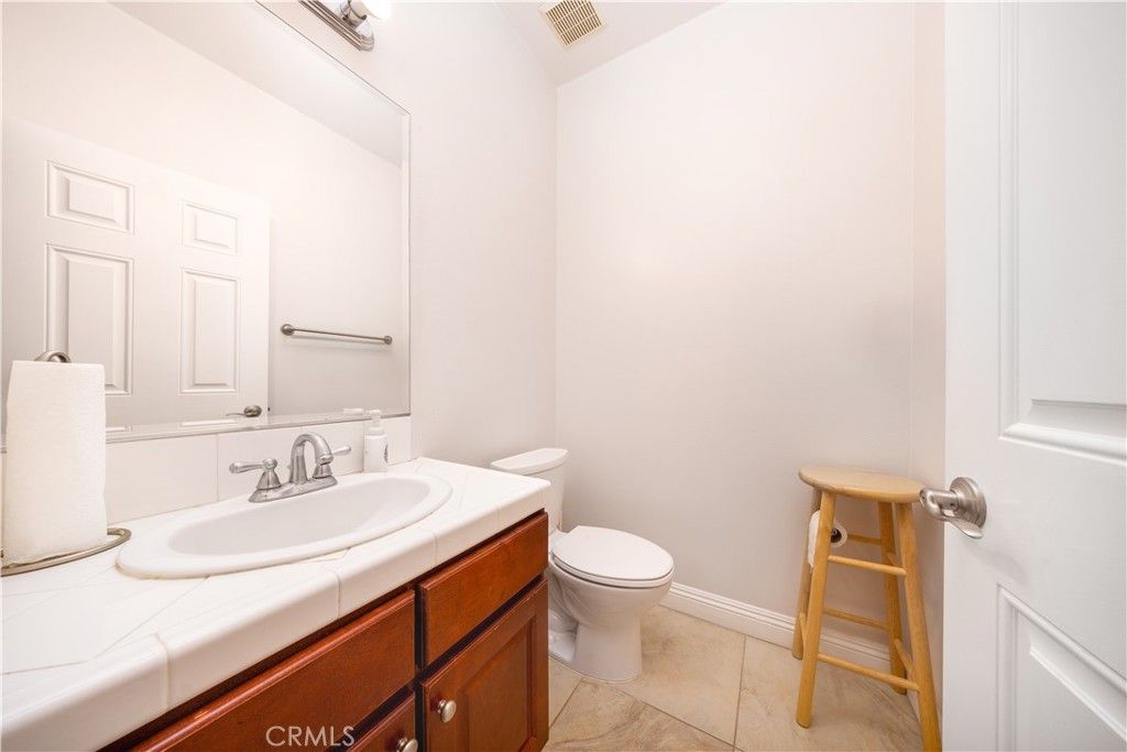 Bathroom, Interior, Tile Countertops