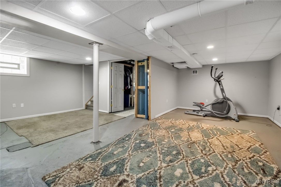 Fitness Equipment, Interior, Recessed Lighting