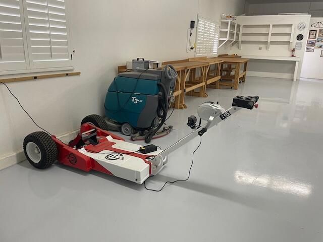 Garage, Interior