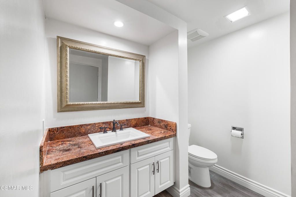 Bathroom, Interior, Recessed Lighting, Wood Texture Flooring