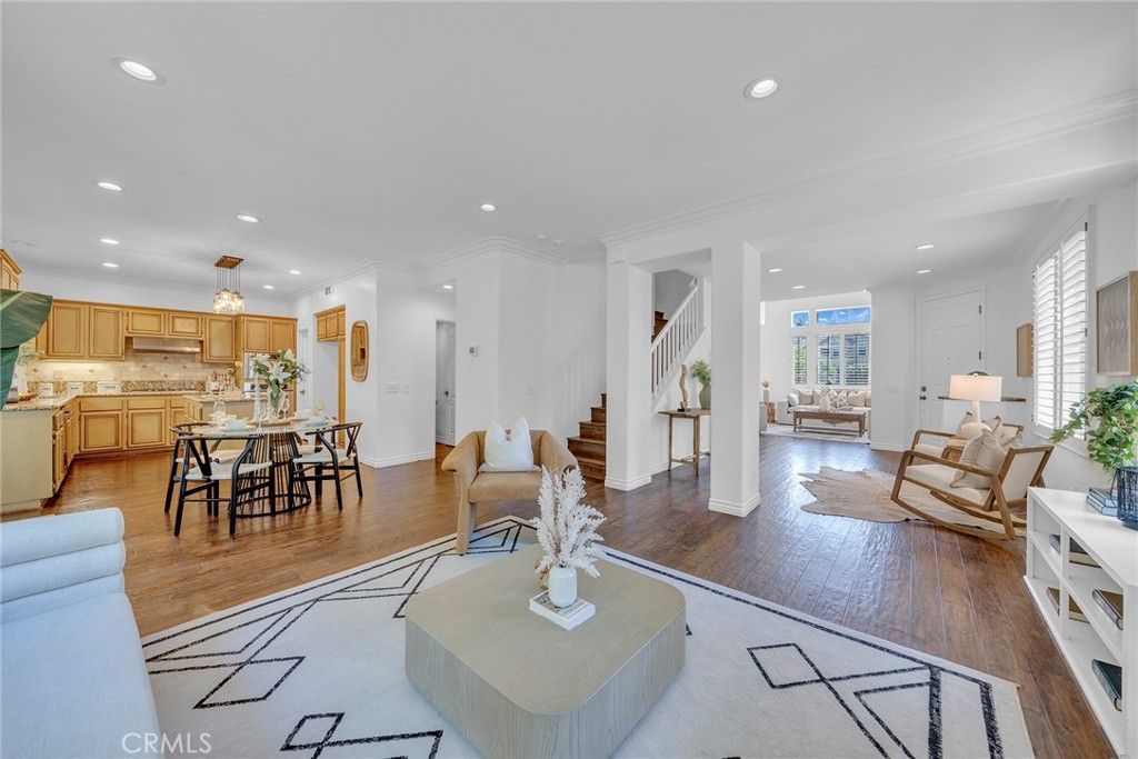 Chandelier, Dining room, Interior, Kitchen, Living room, Recessed Lighting, Wood Texture Flooring