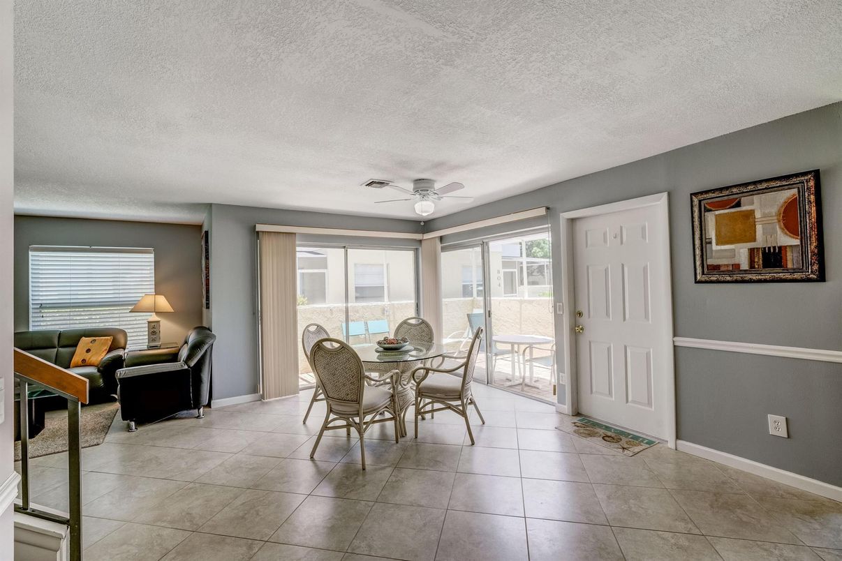 Dining room, Interior