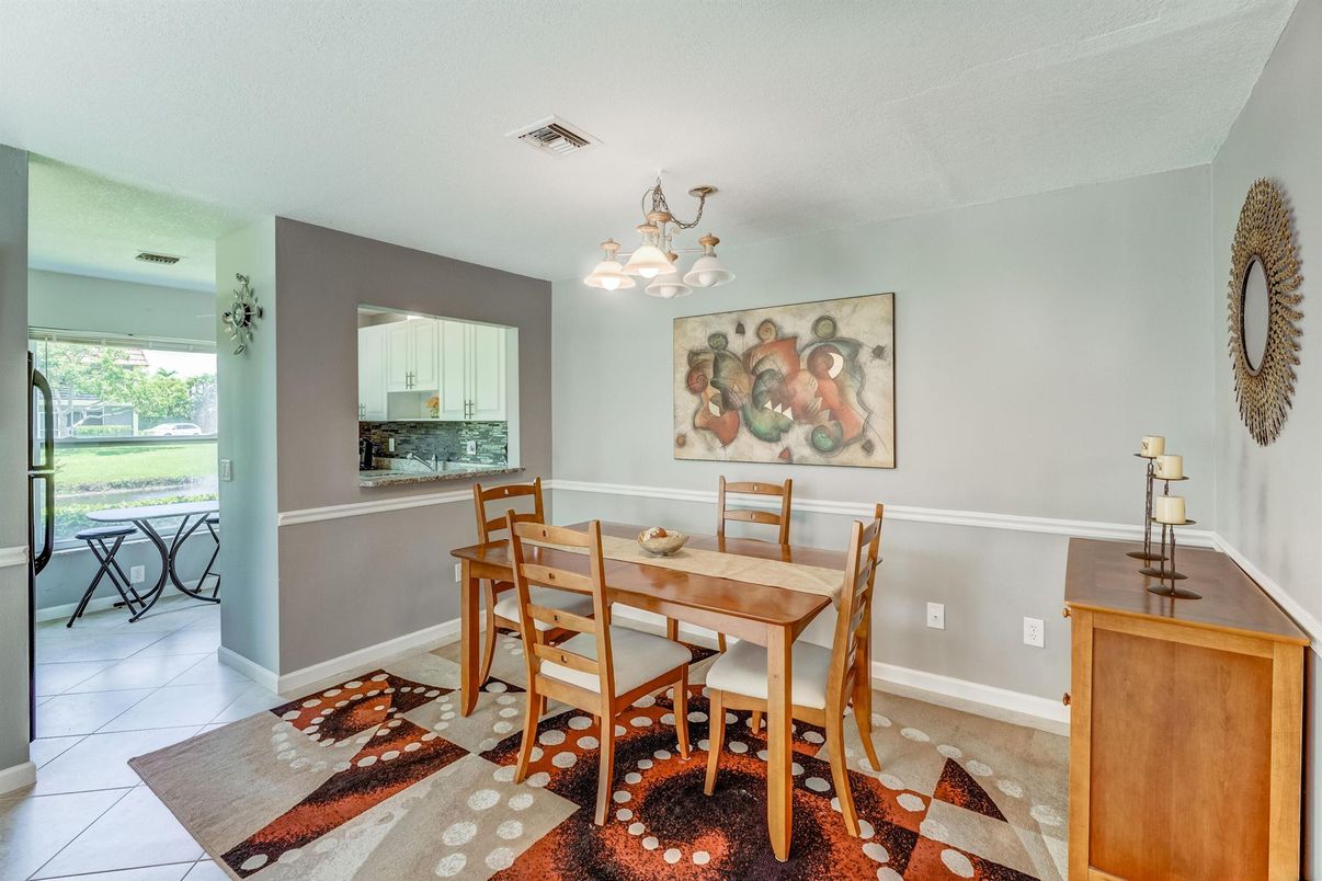Chandelier, Dining room, Interior