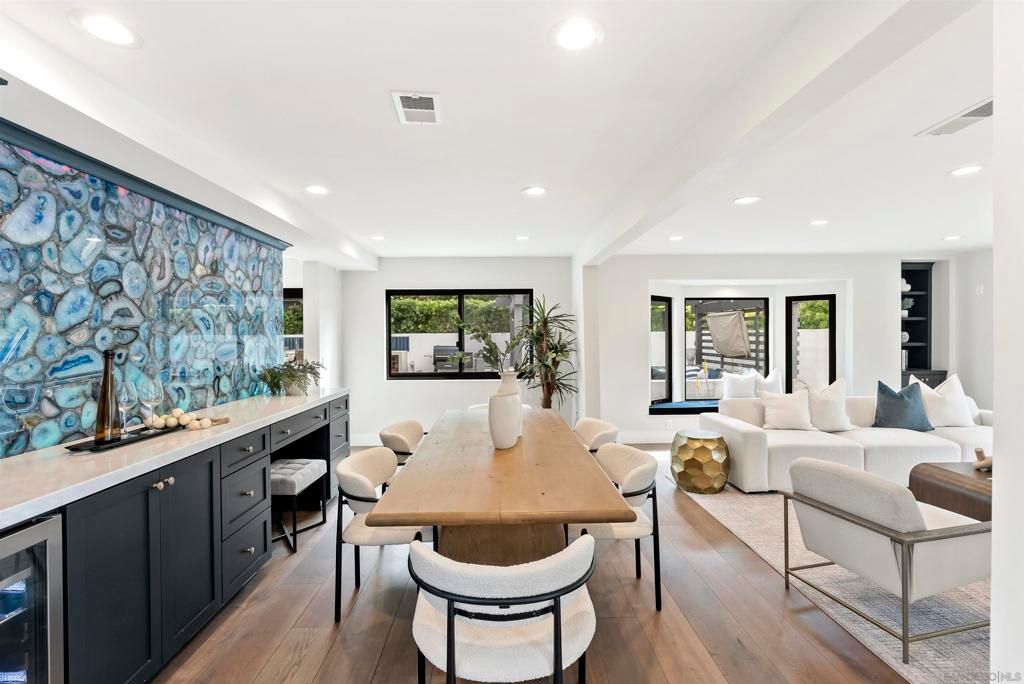 Dining room, Interior, Living room, Recessed Lighting, Wood Texture Flooring