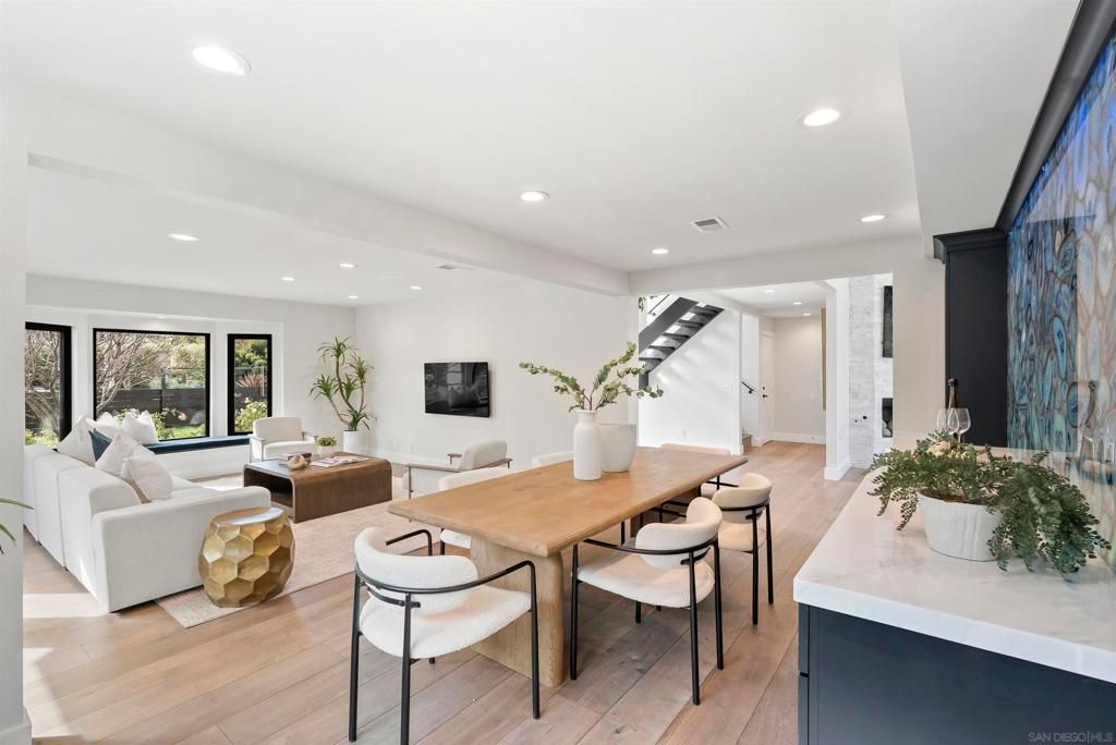 Dining room, Interior, Living room, Recessed Lighting, Wood Texture Flooring