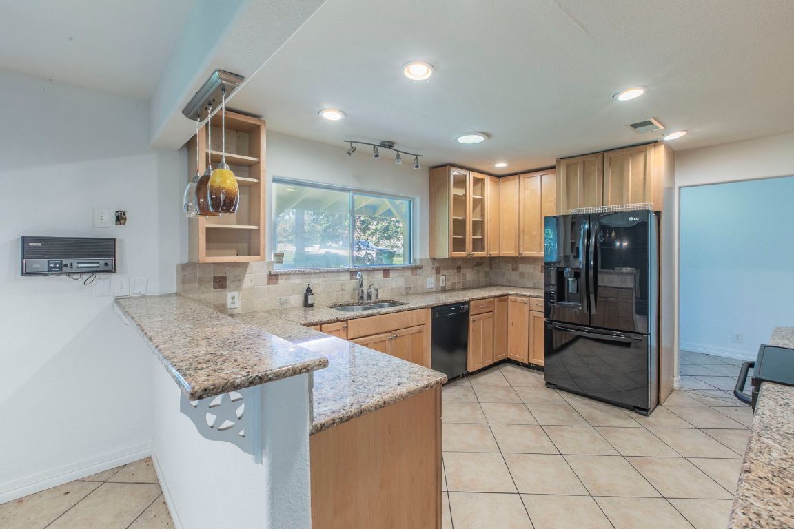 Interior, Kitchen, Recessed Lighting
