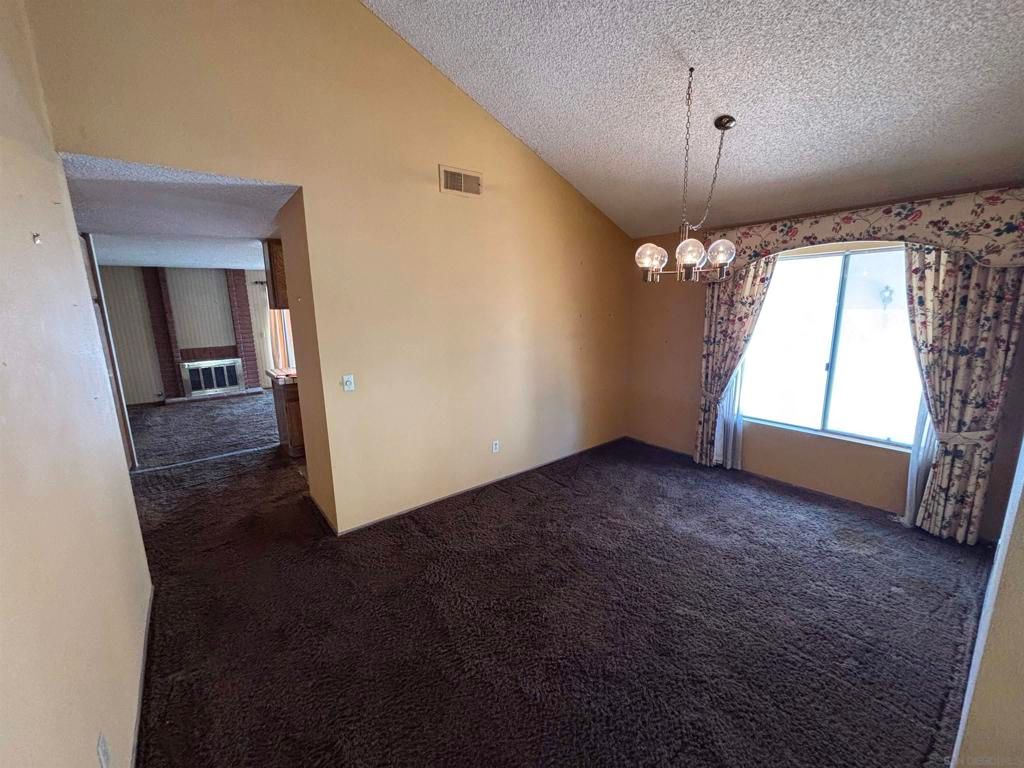Empty room, Interior, Pendant Lights
